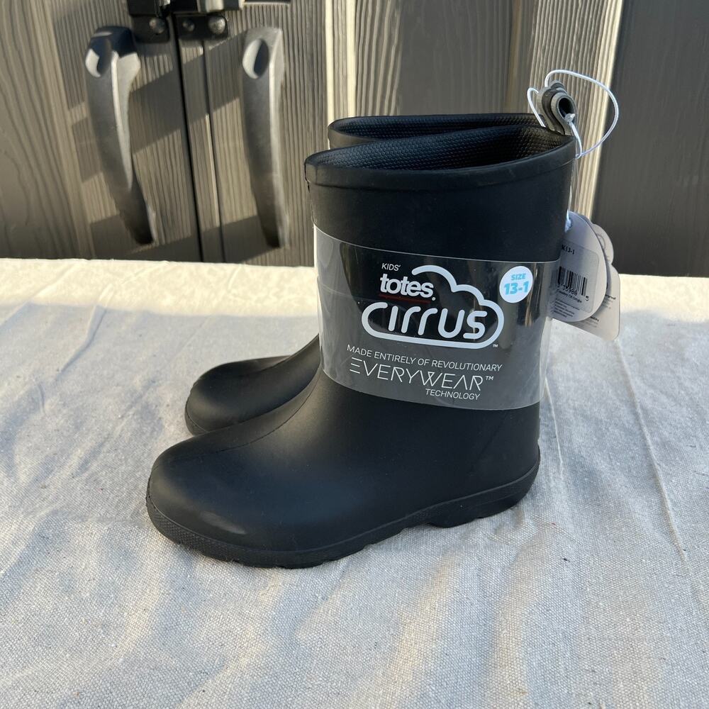 New Totes Cirrus Kids Rain Boots - Black Sz 13-1 - 31-32